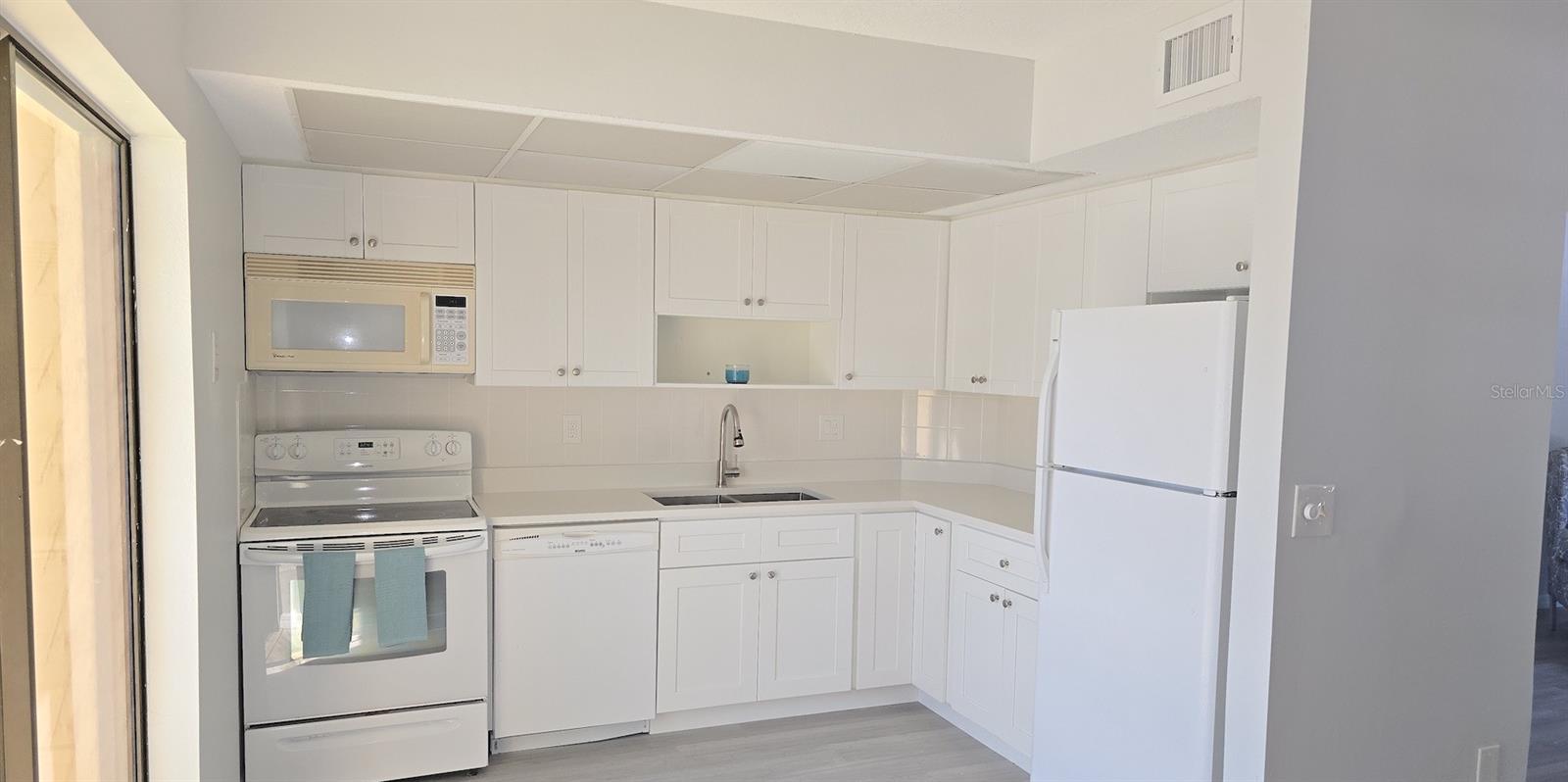 10 Quails Run Blvd #1 Property Photo 8