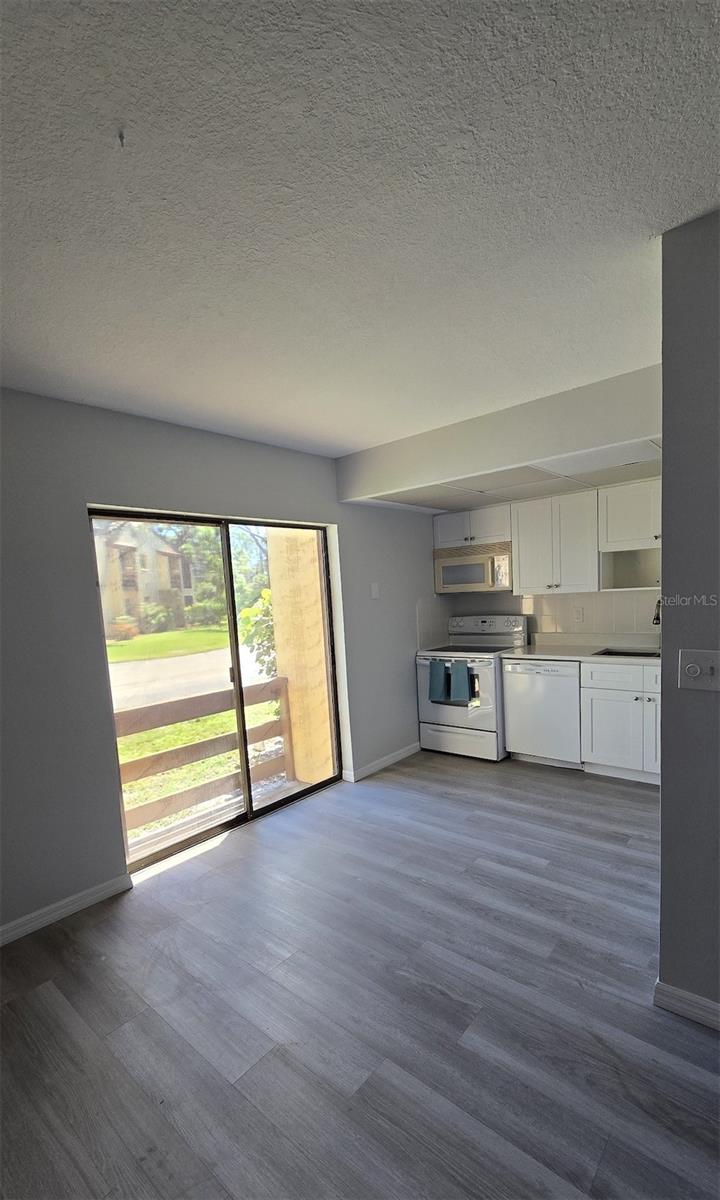 10 Quails Run Blvd #1 Property Photo 9