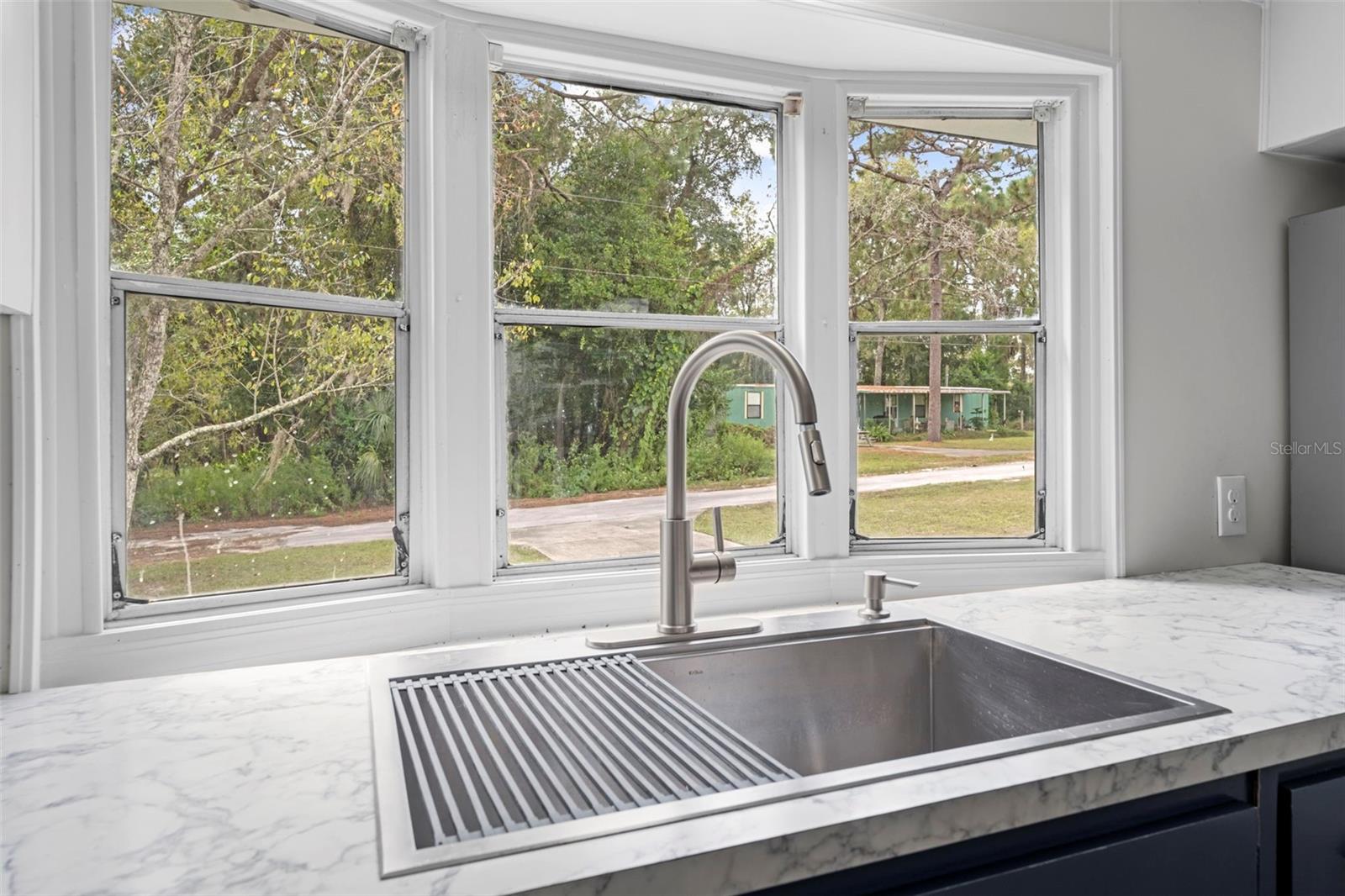 TB8433906 Property Photo 4