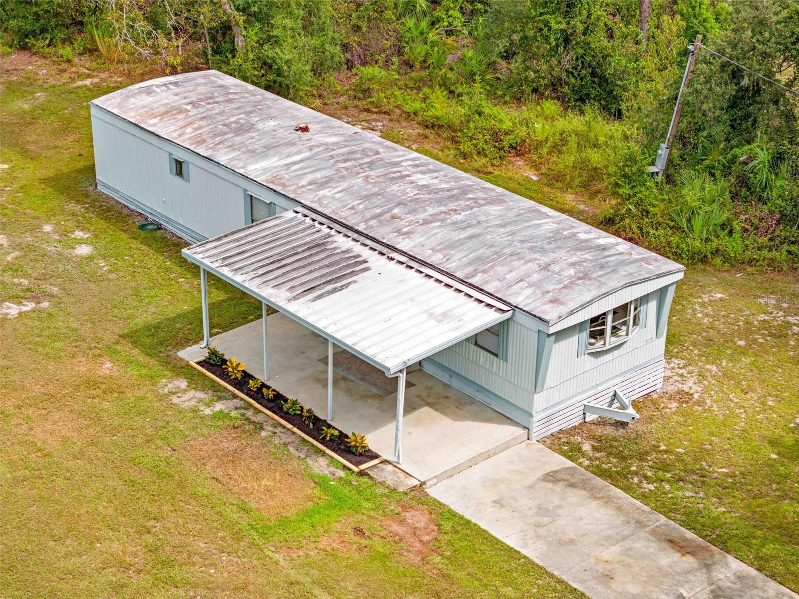 TB8433906 Property Photo 24