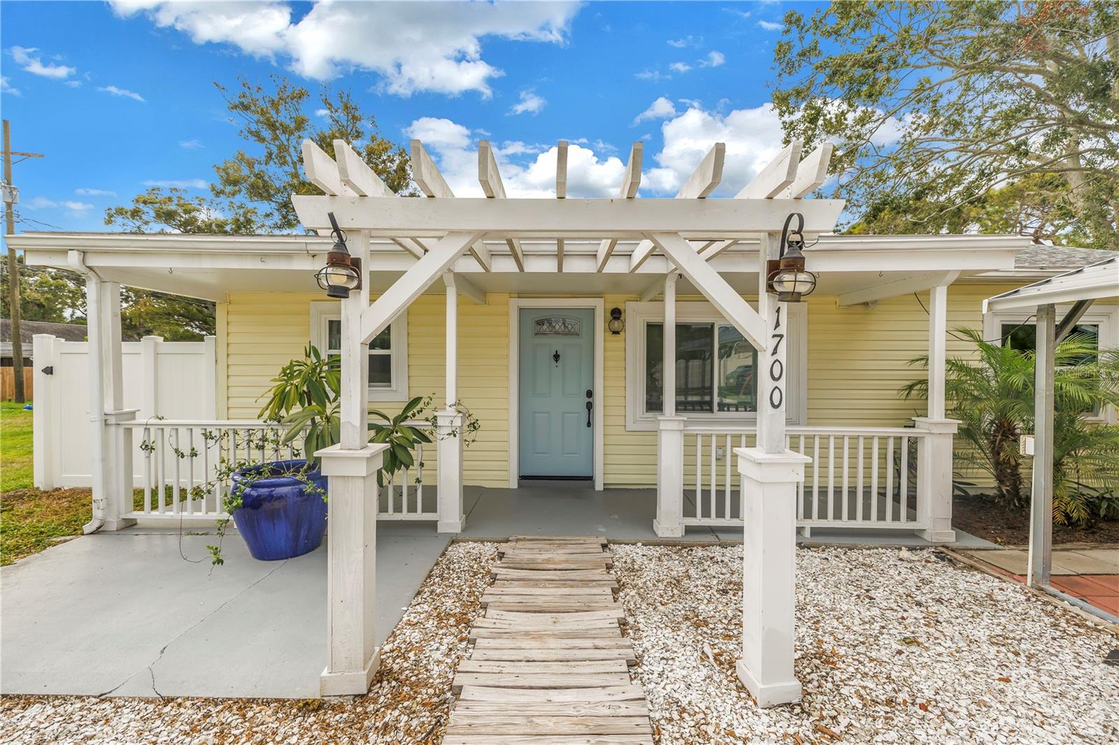 1700 MARTIN ST Property Photo 1