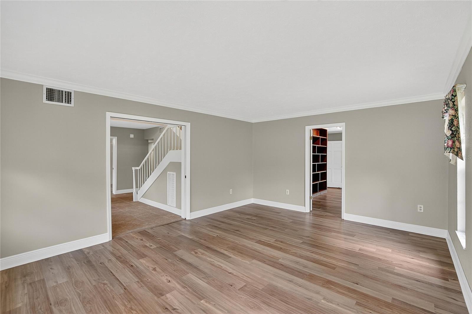 1502 Azalea St Property Photo 14