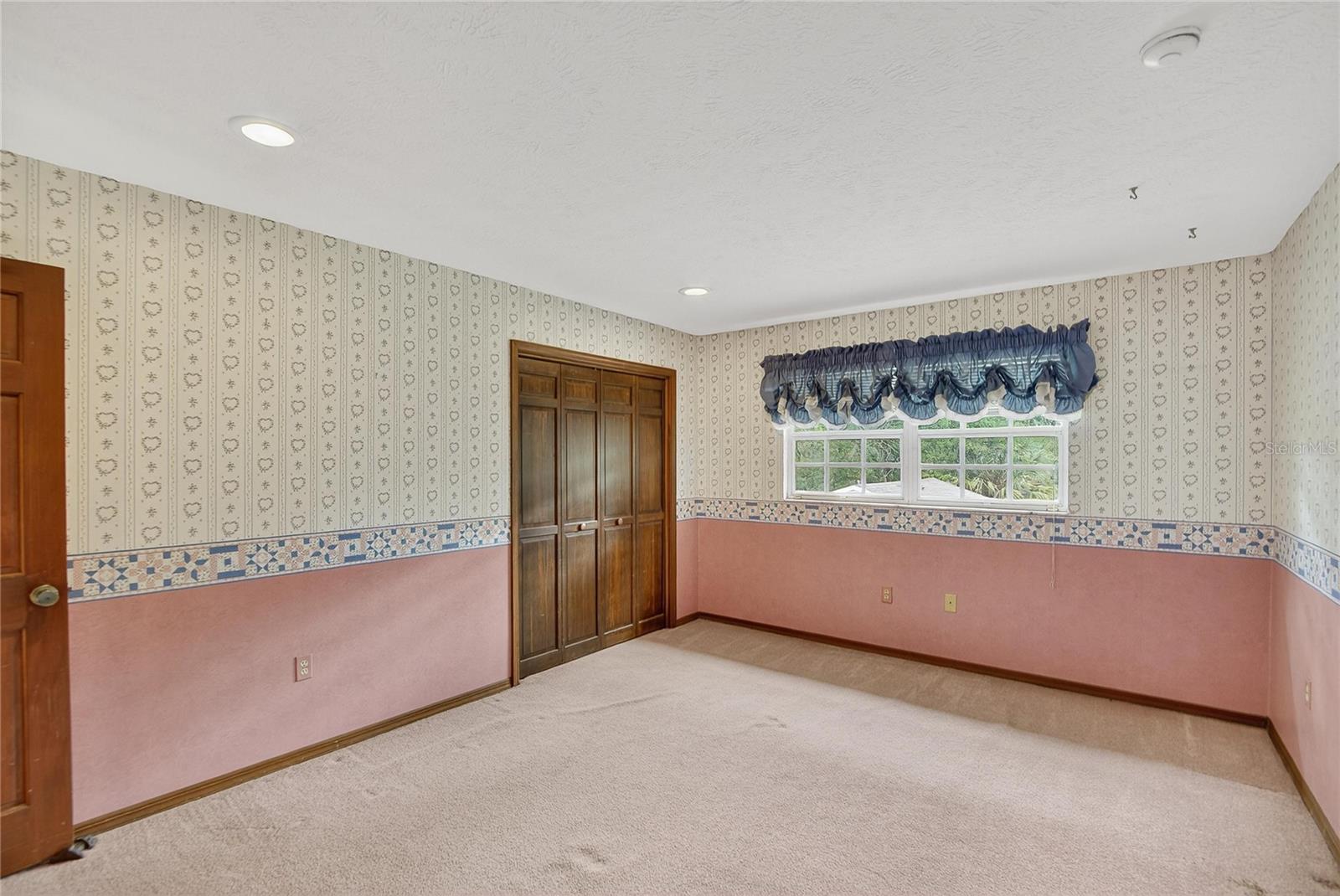 1502 Azalea St Property Photo 28