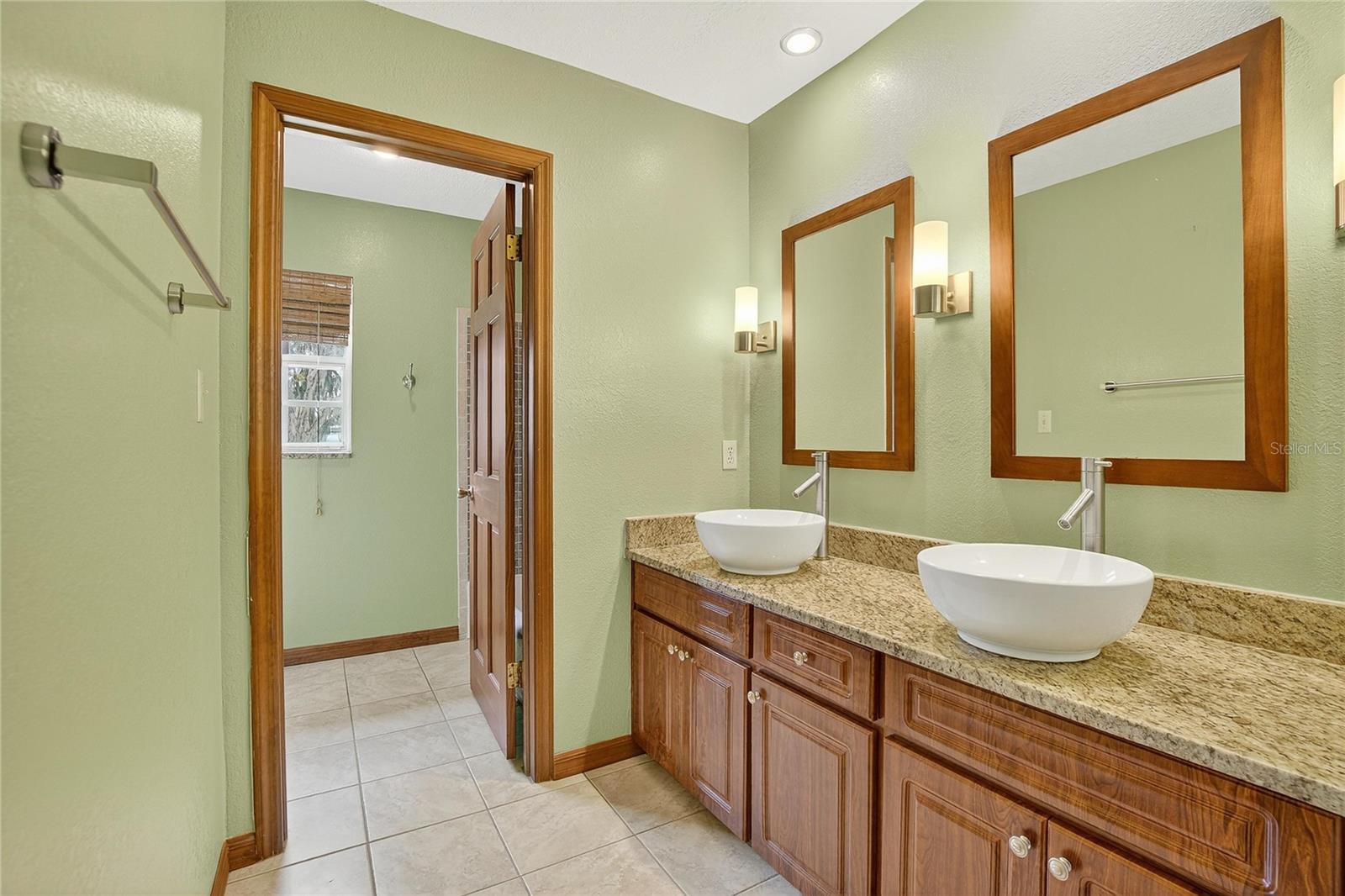 1502 Azalea St Property Photo 35