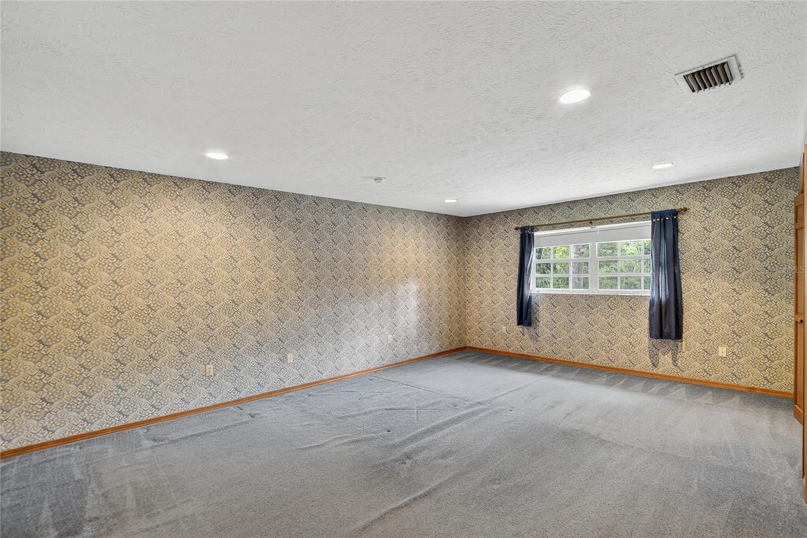 1502 Azalea St Property Photo 37