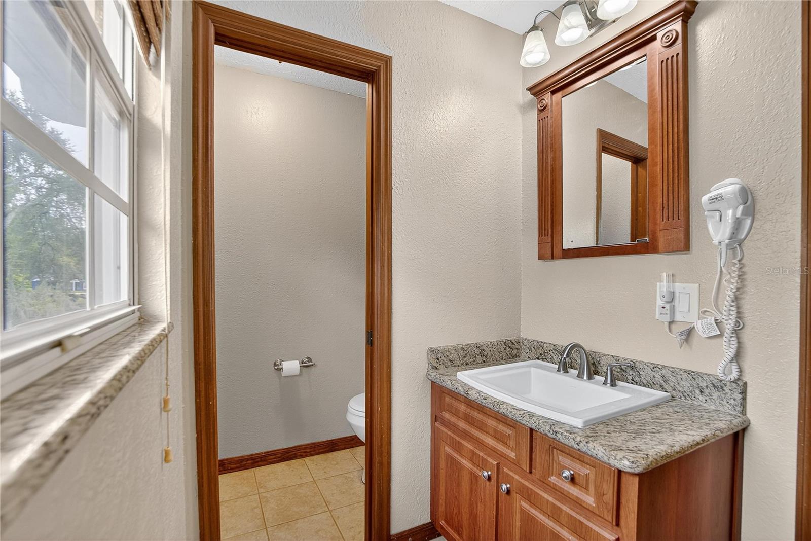 1502 Azalea St Property Photo 43