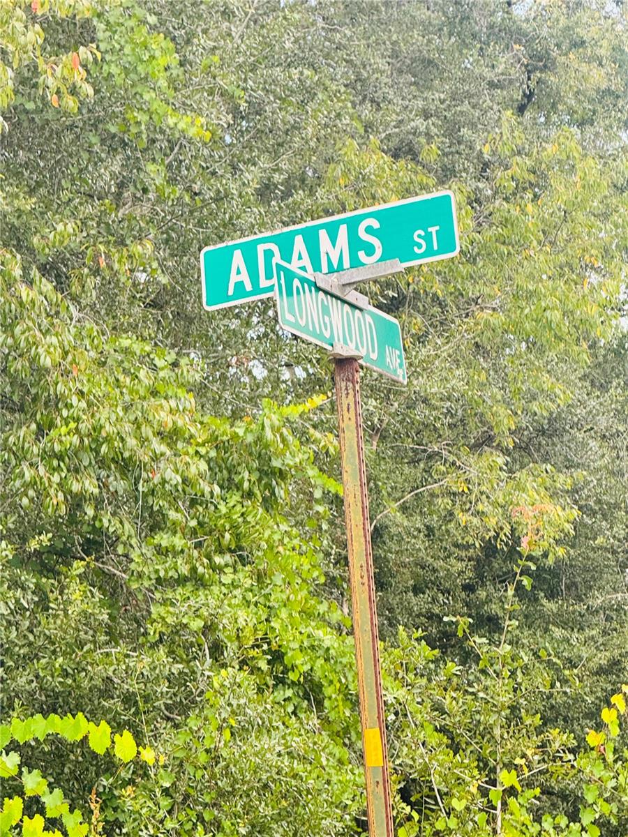 2203 Adams St Property Photo 8