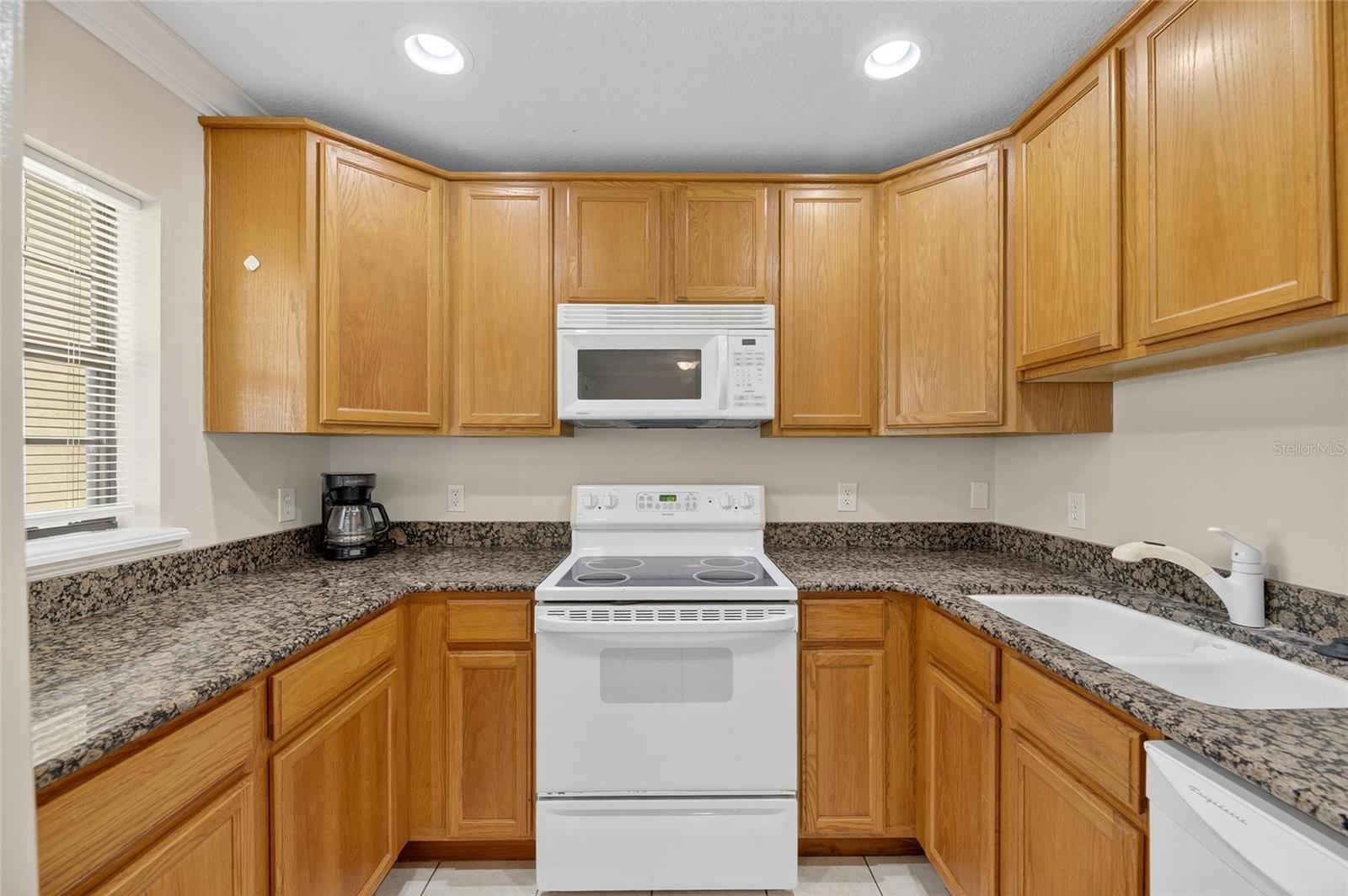 620 Yardarm Dr #10 Property Photo 10