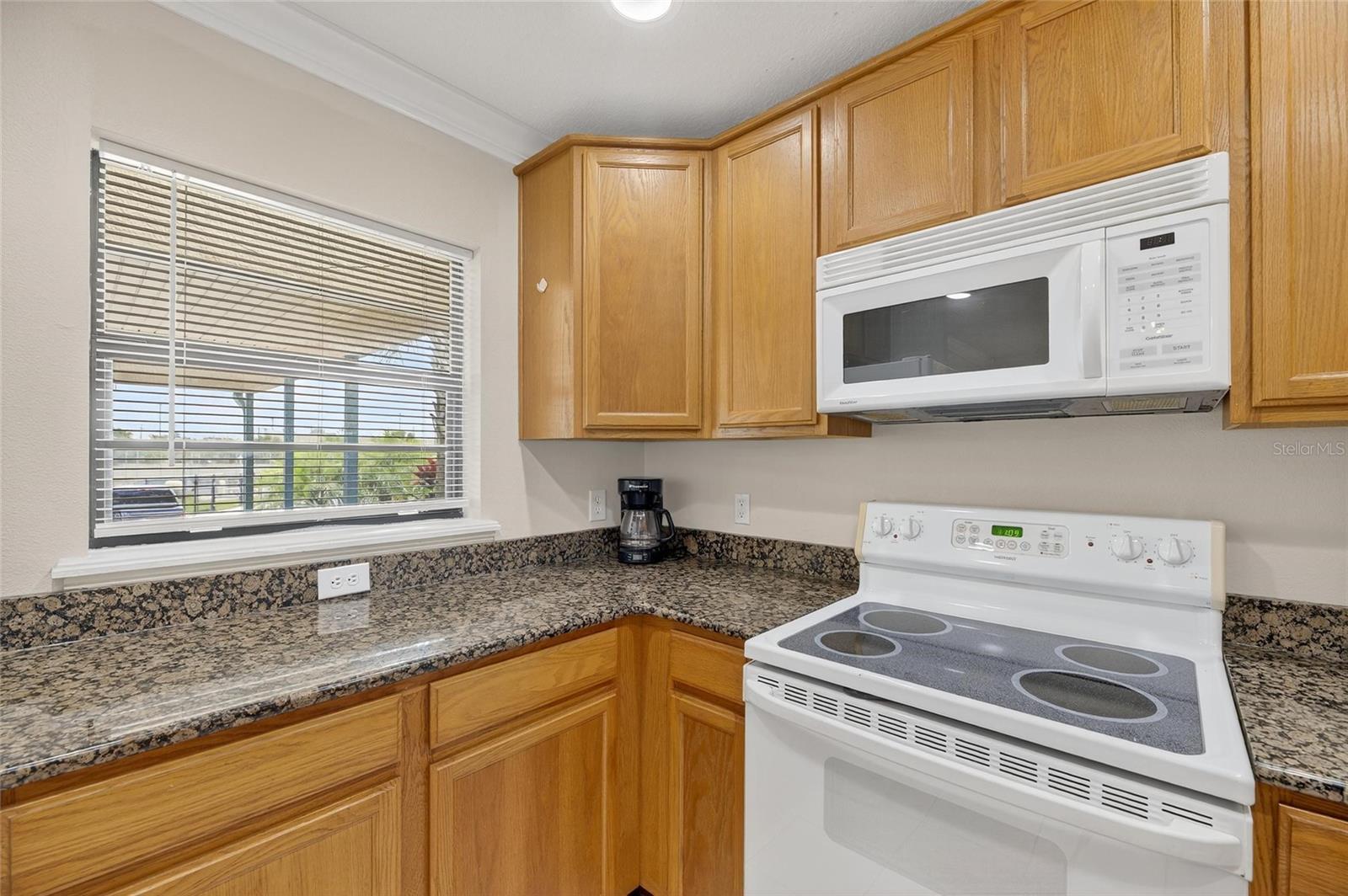 620 Yardarm Dr #10 Property Photo 12