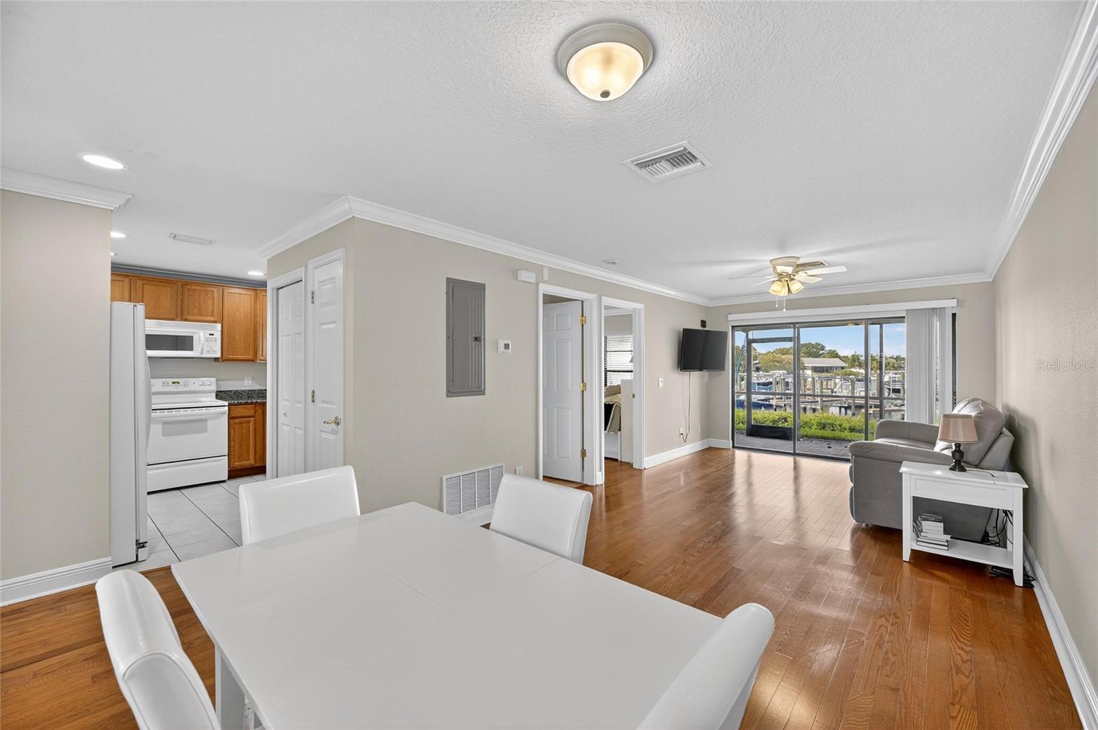 620 Yardarm Dr #10 Property Photo 16