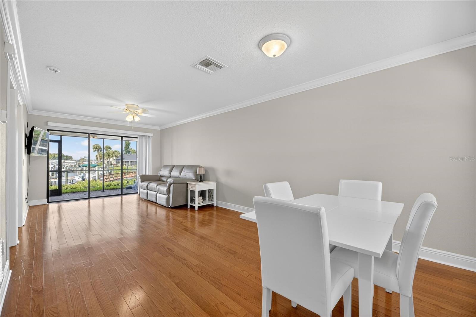620 Yardarm Dr #10 Property Photo 17