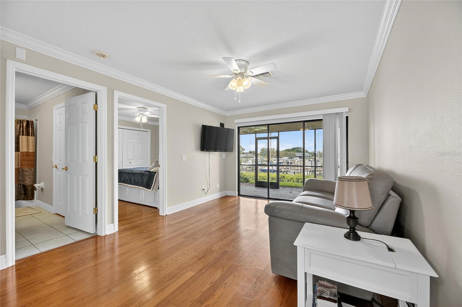 620 Yardarm Dr #10 Property Photo 21