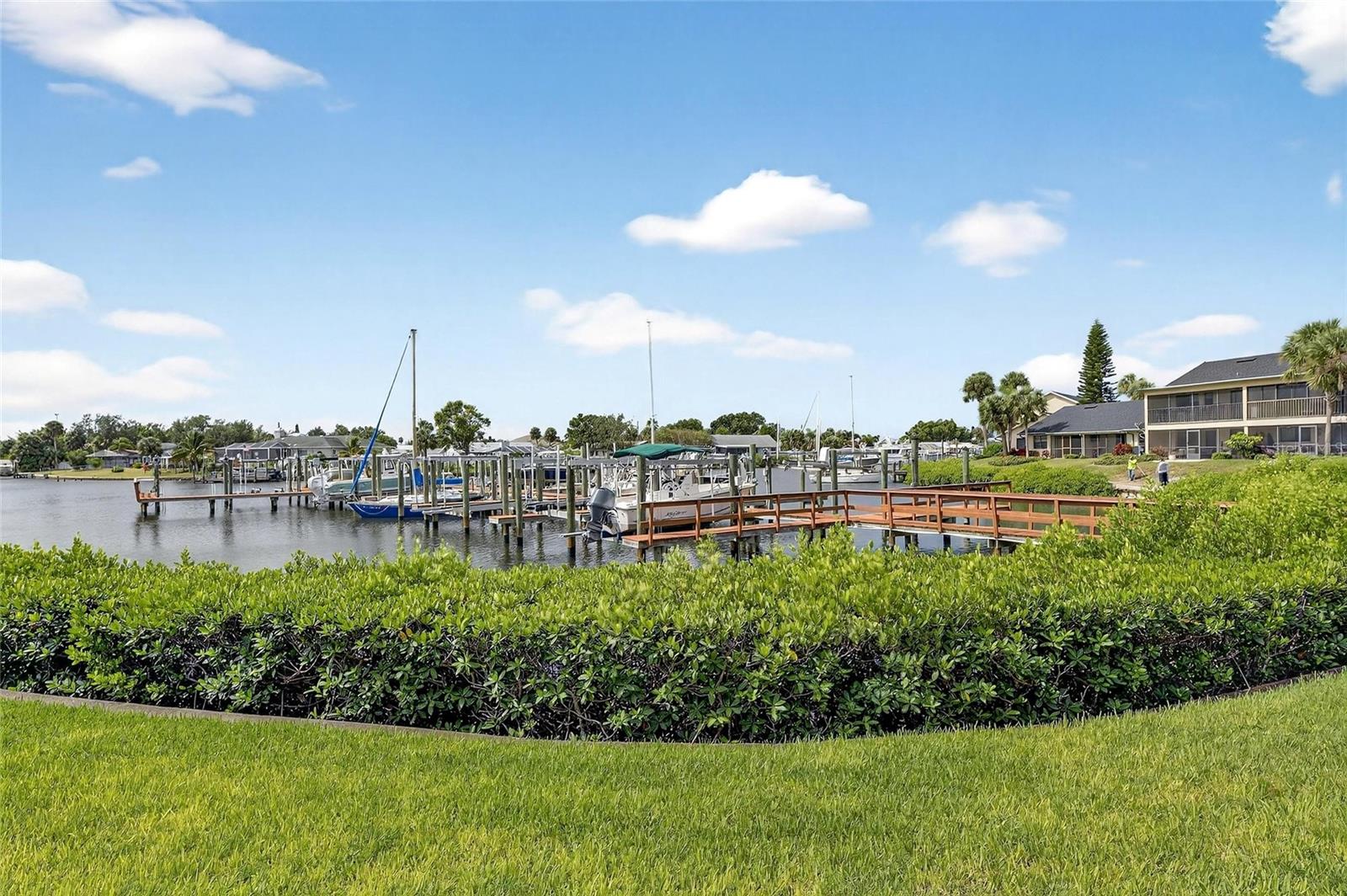 620 Yardarm Dr #10 Property Photo 35