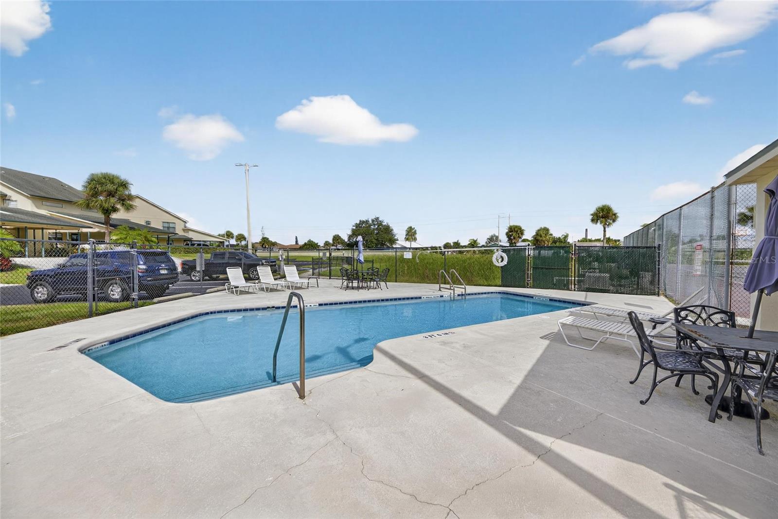 620 Yardarm Dr #10 Property Photo 41