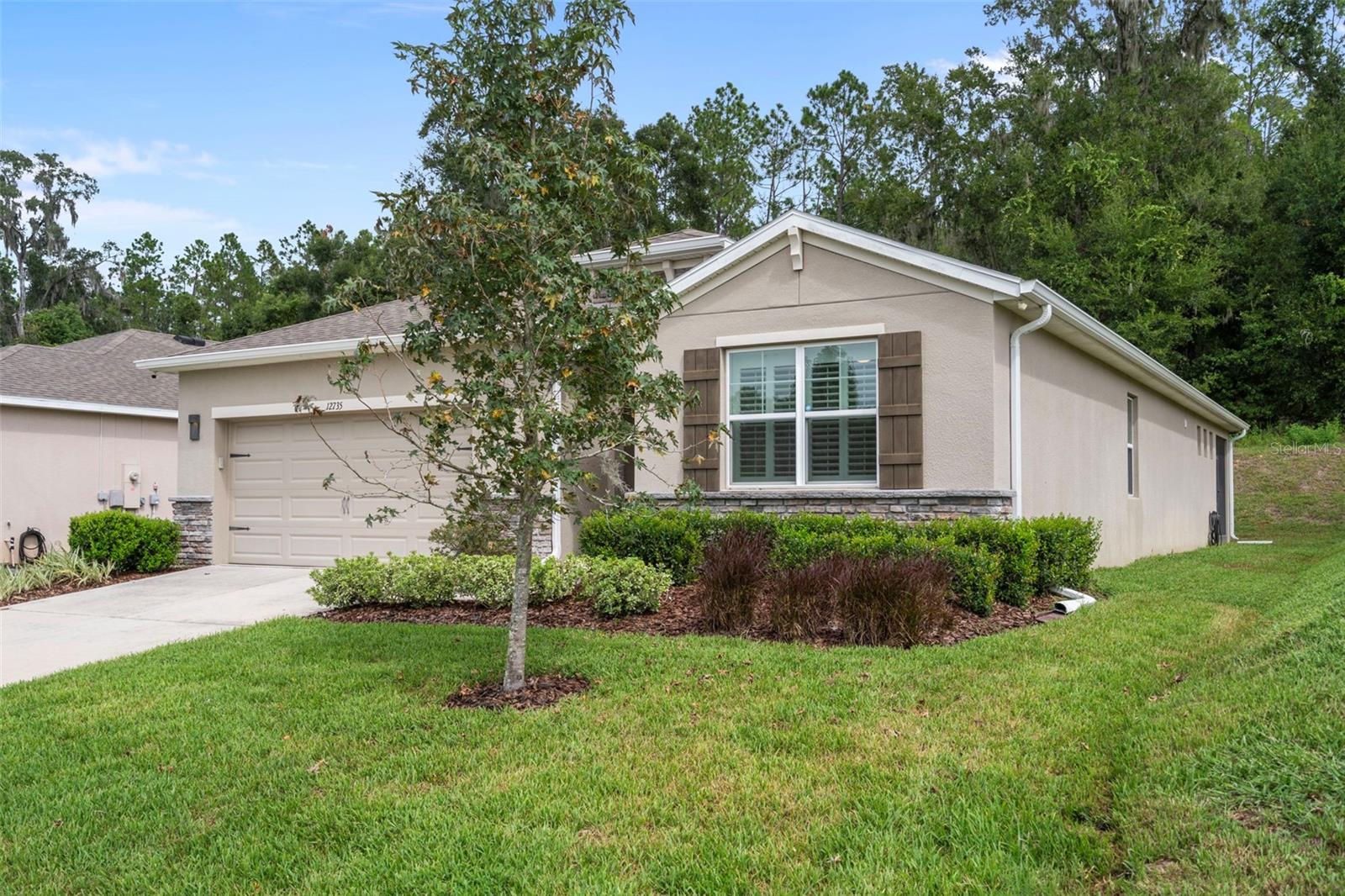 12735 Eastpointe Dr Property Photo 4