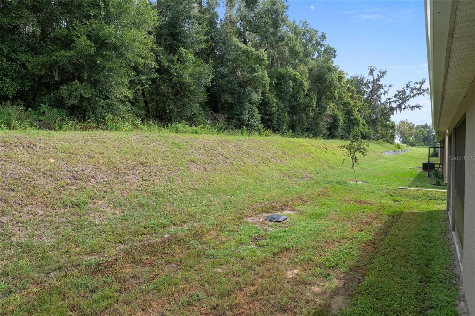 12735 Eastpointe Dr Property Photo 25