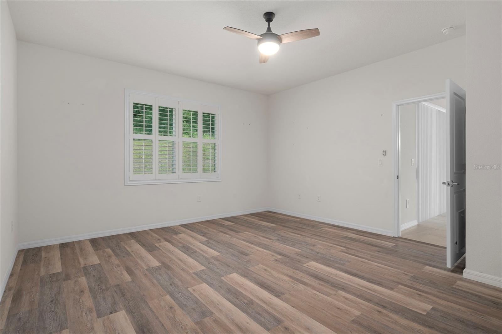 12735 Eastpointe Dr Property Photo 37