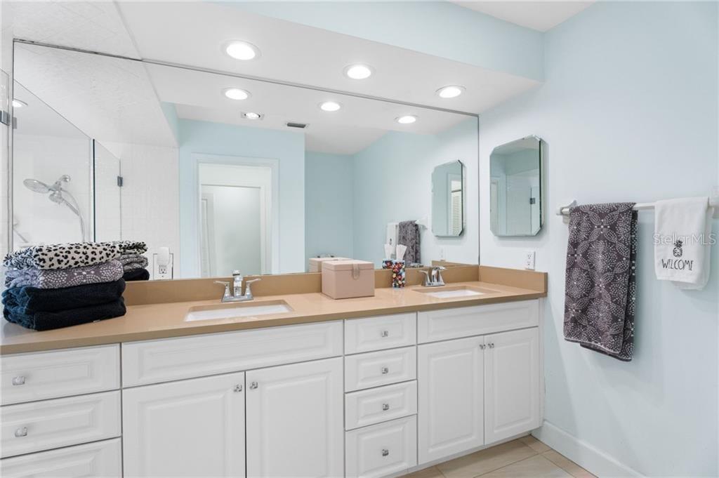 TB8434622 Property Photo 19