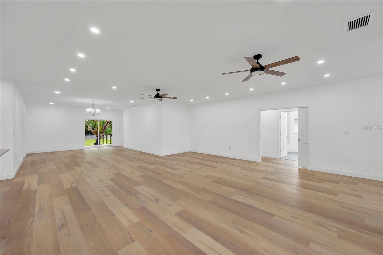 12500 Green Oak Ln Property Photo 9