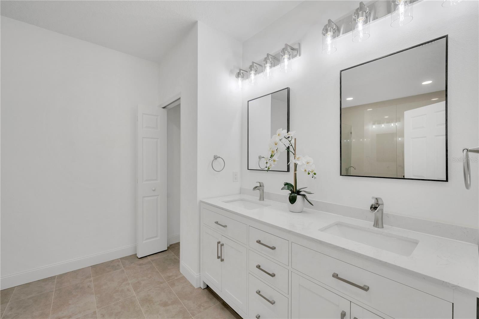12500 Green Oak Ln Property Photo 23