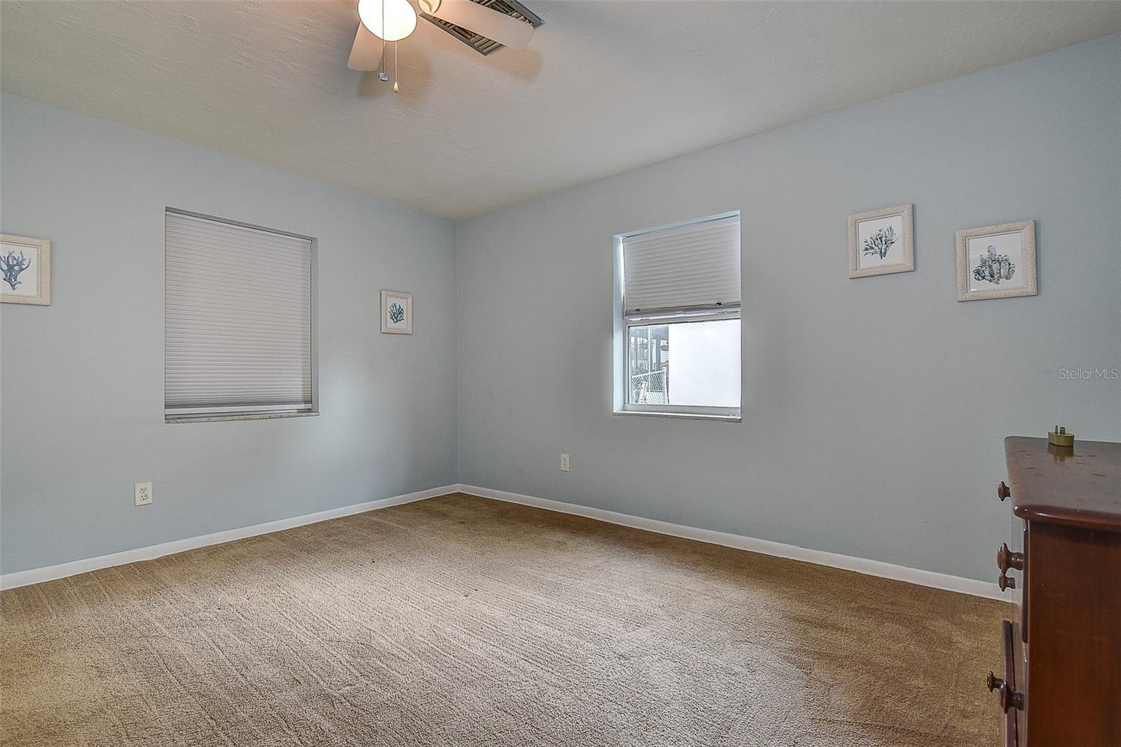6237 Dalton St Property Photo 12