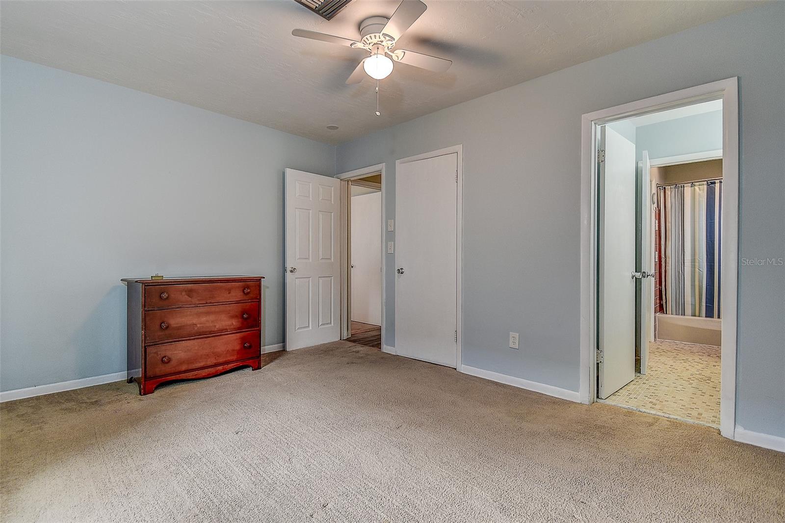 6237 Dalton St Property Photo 13