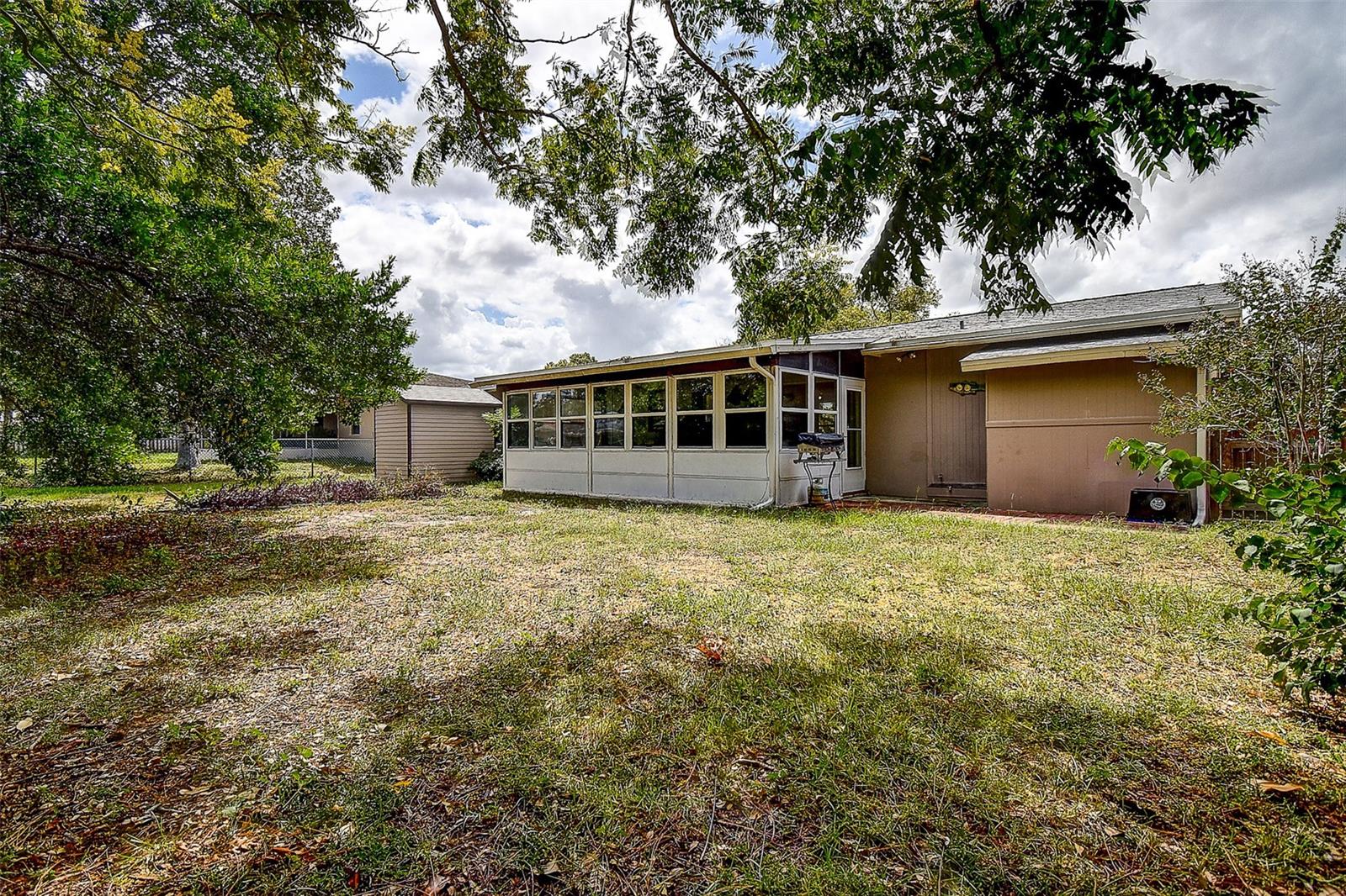 6237 Dalton St Property Photo 33