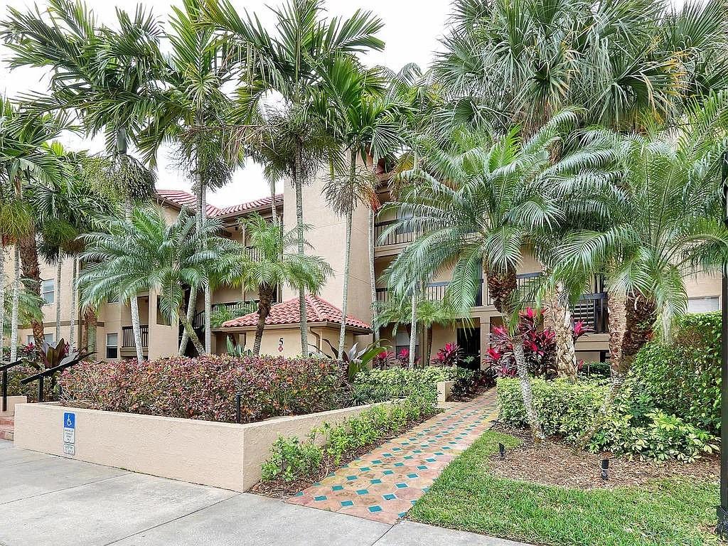2400 FEATHER SOUND DR #534 Property Photo 1