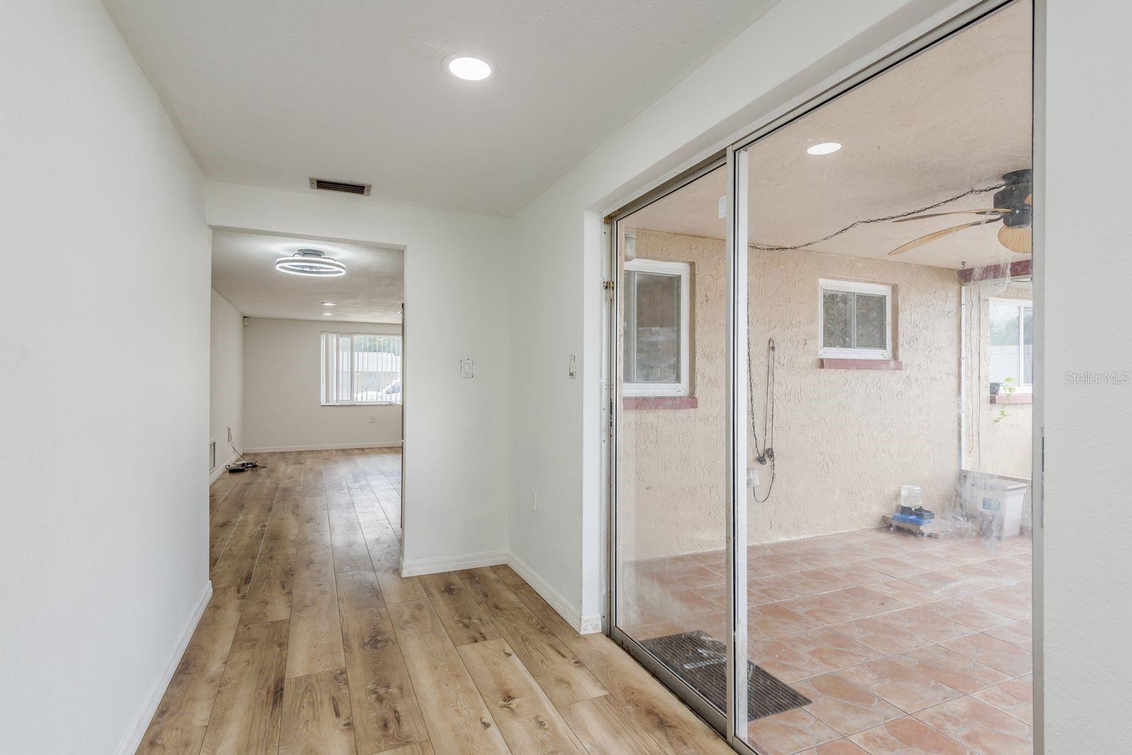 9826 Rainbow Ln Property Photo 8