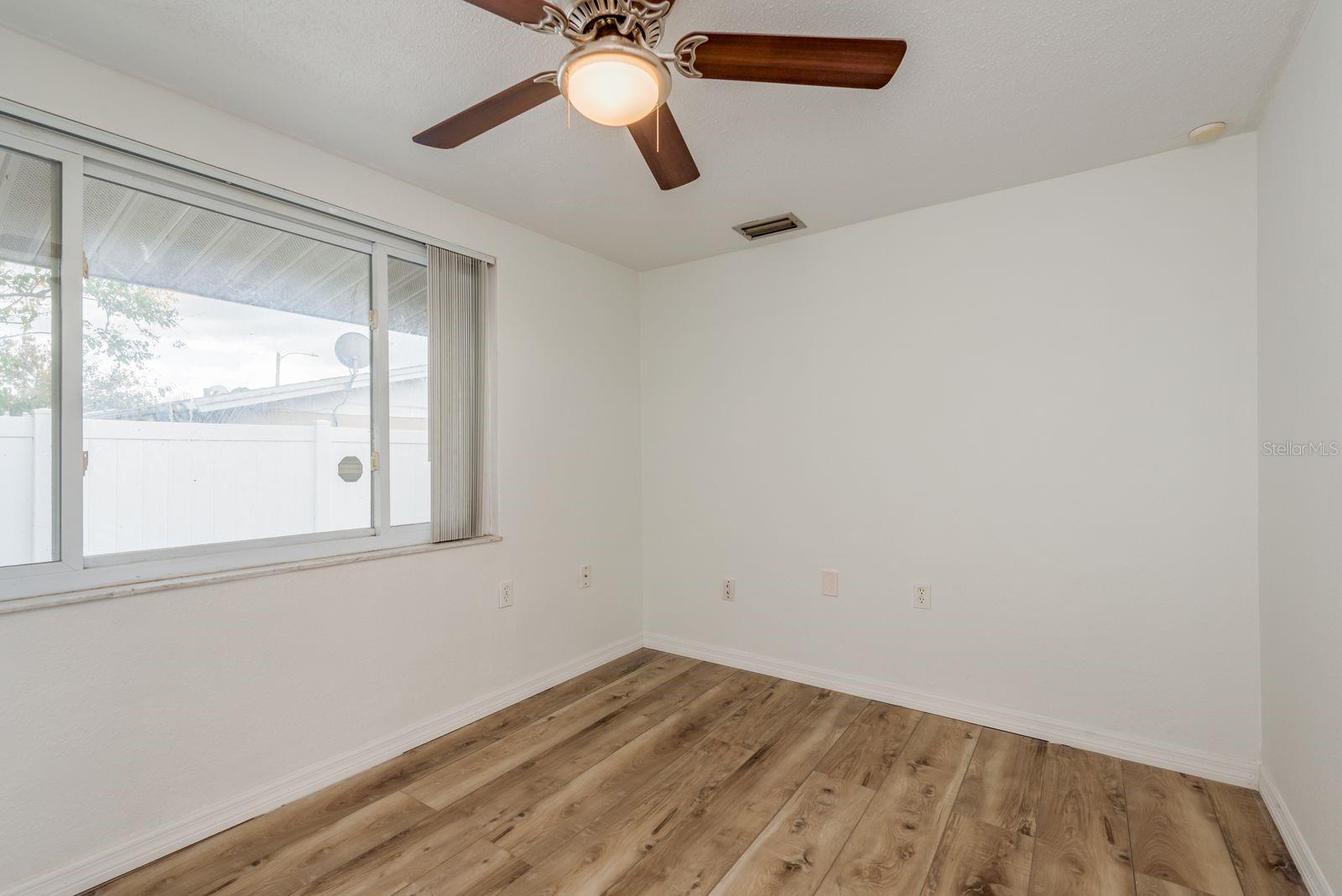 9826 Rainbow Ln Property Photo 12