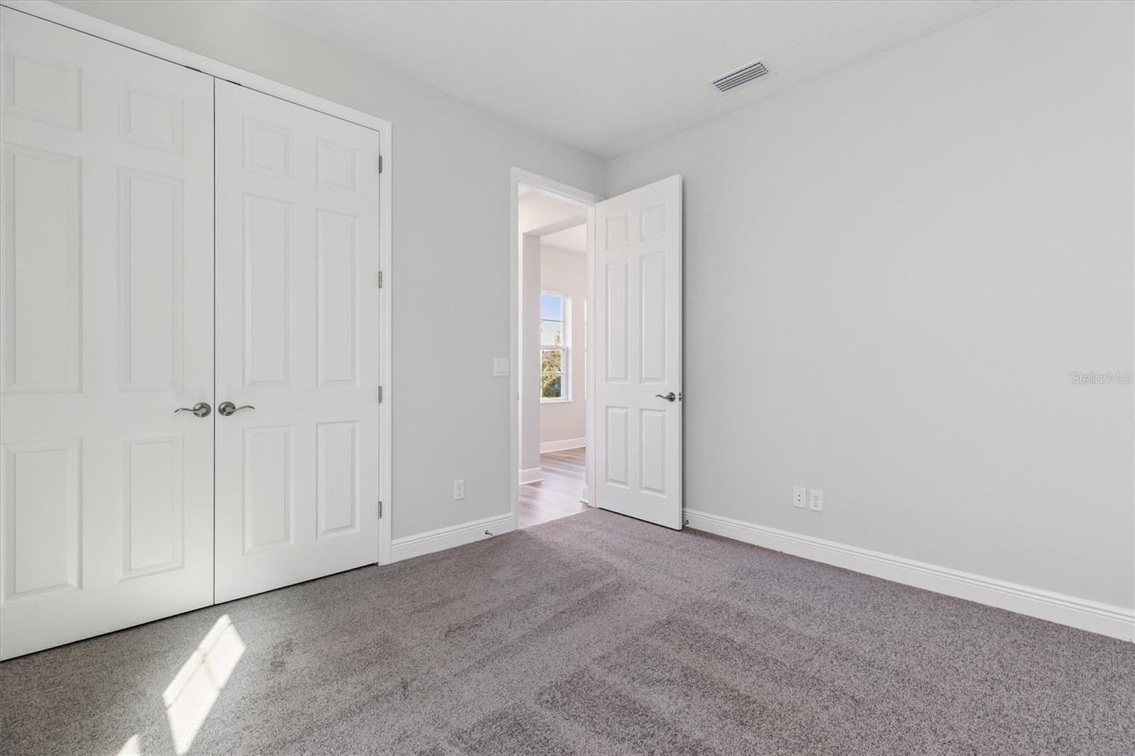 9711 Surrey Rose Dr Property Photo 27