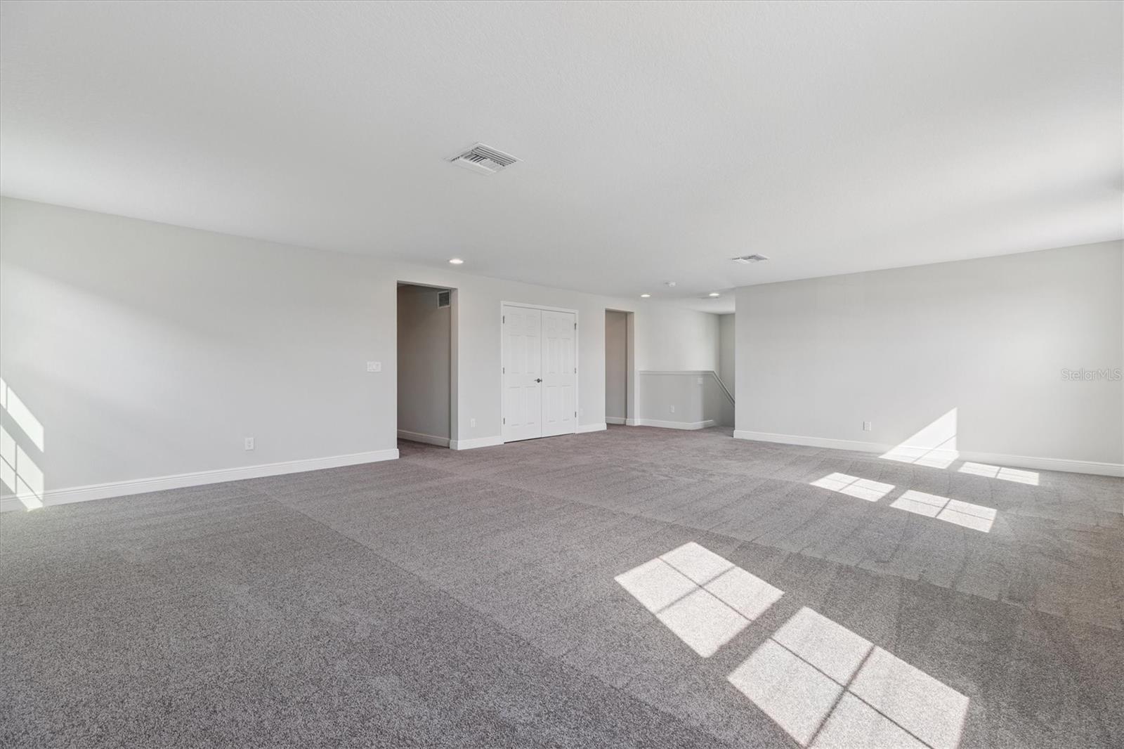 9711 Surrey Rose Dr Property Photo 29