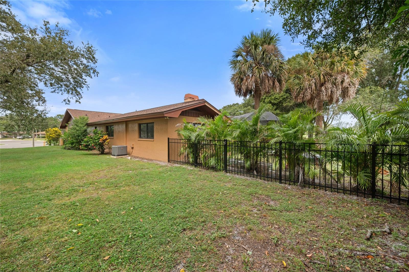 2674 Concorde Ct Property Photo 8