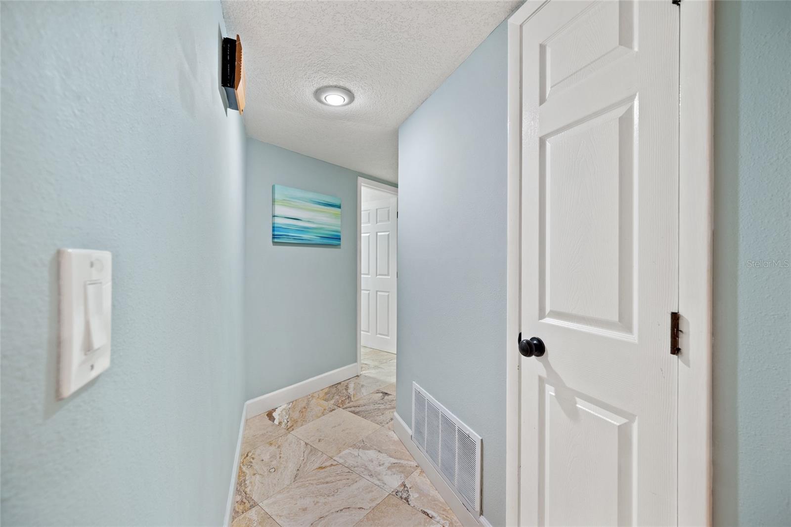 2674 Concorde Ct Property Photo 23