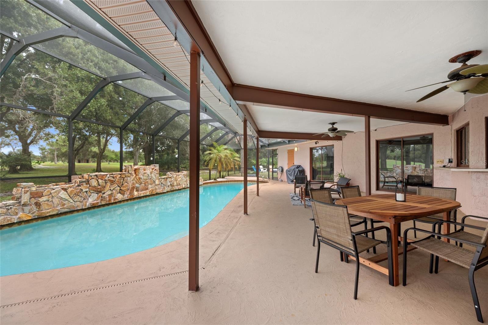 2674 Concorde Ct Property Photo 47