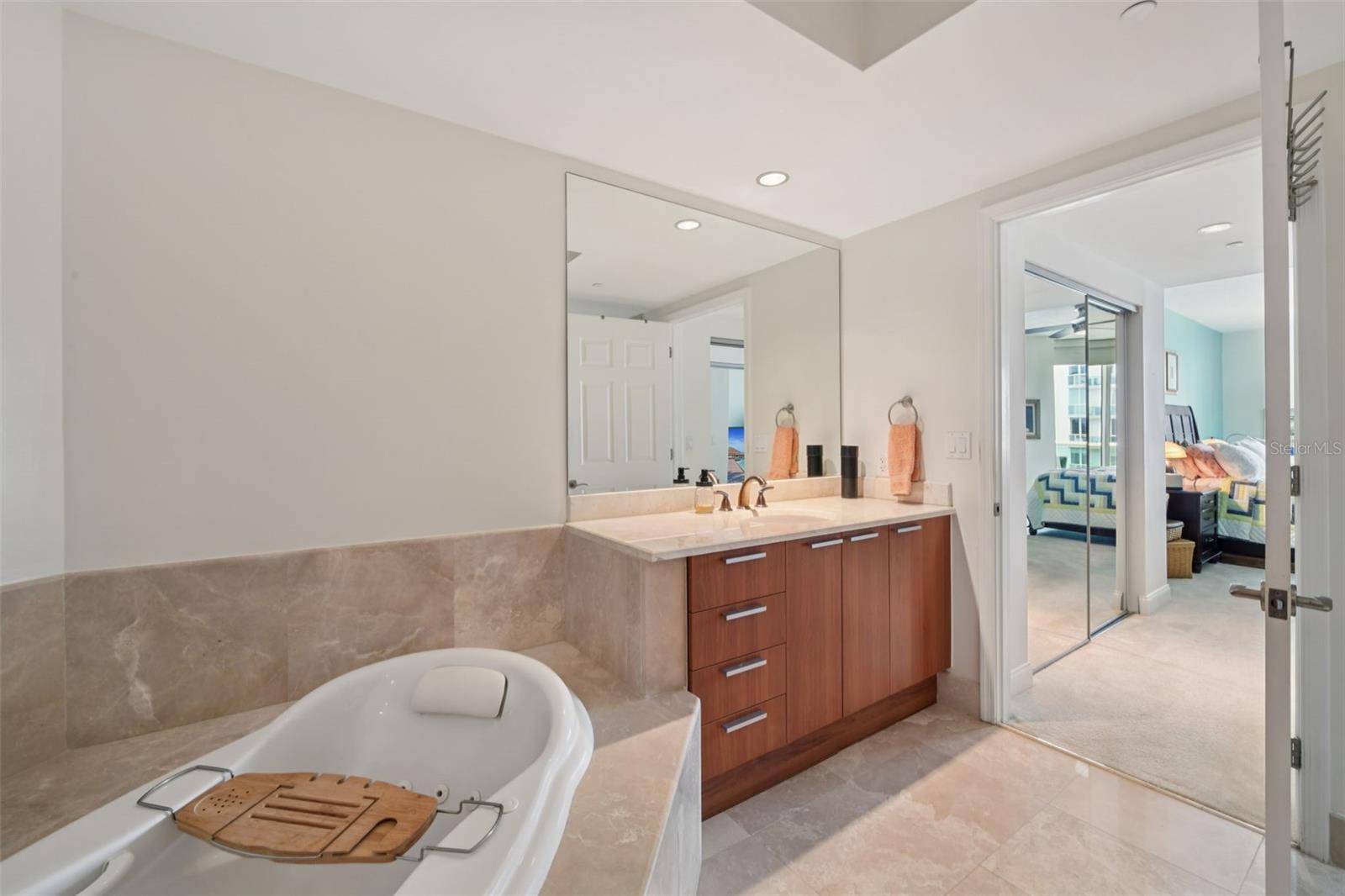 241 Riverside Dr #305 Property Photo 15