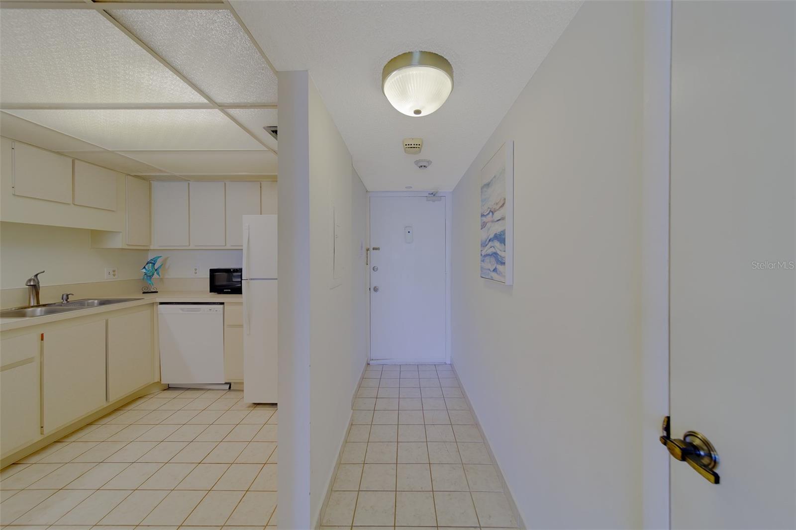 51 Island Way #101 Property Photo 49