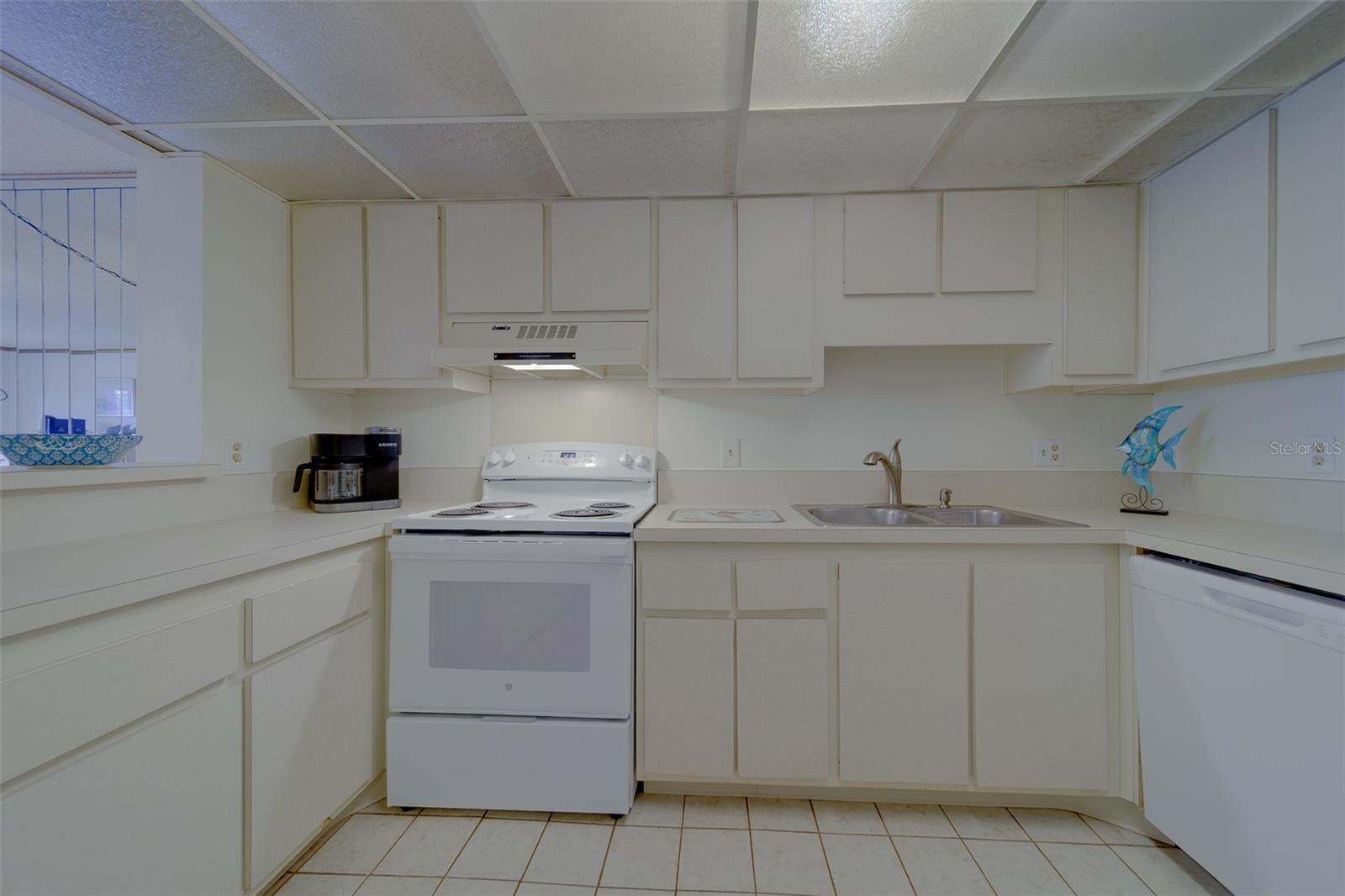 51 Island Way #101 Property Photo 51