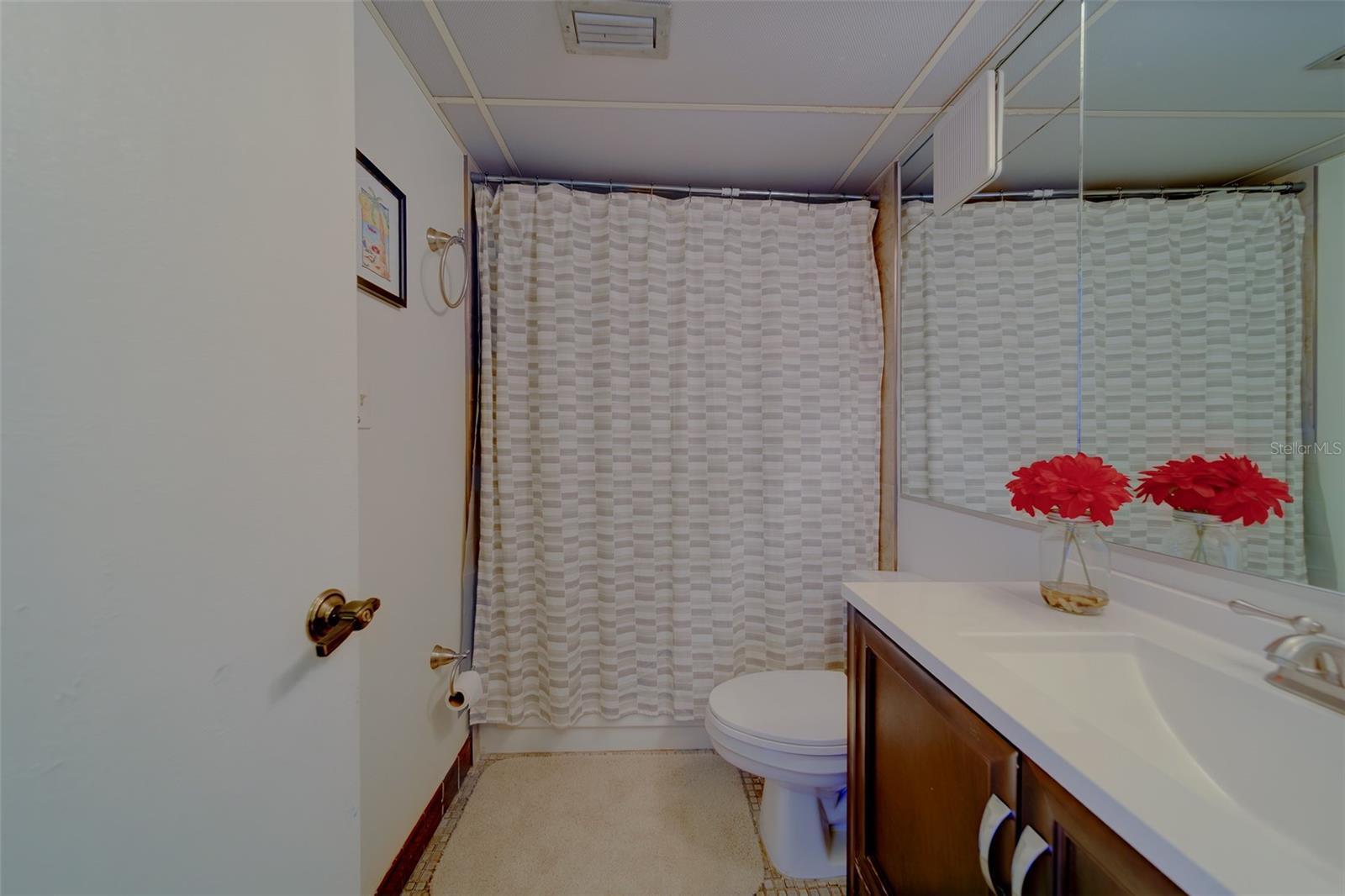 51 Island Way #101 Property Photo 54
