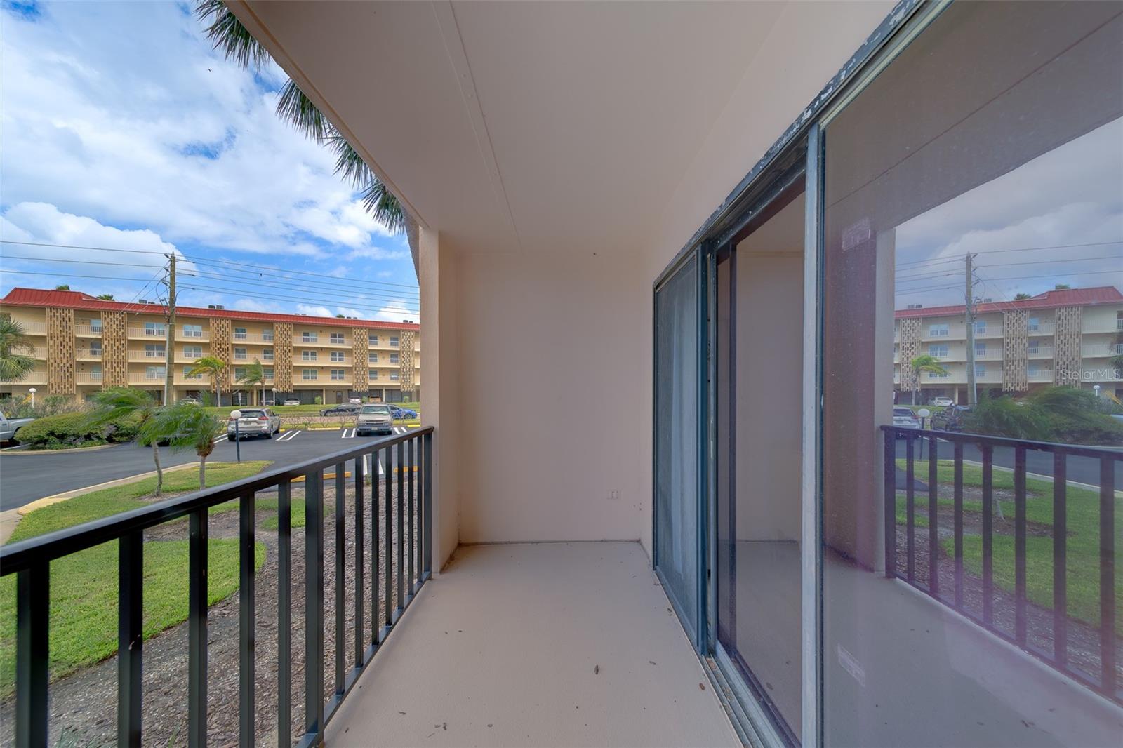 51 Island Way #101 Property Photo 60