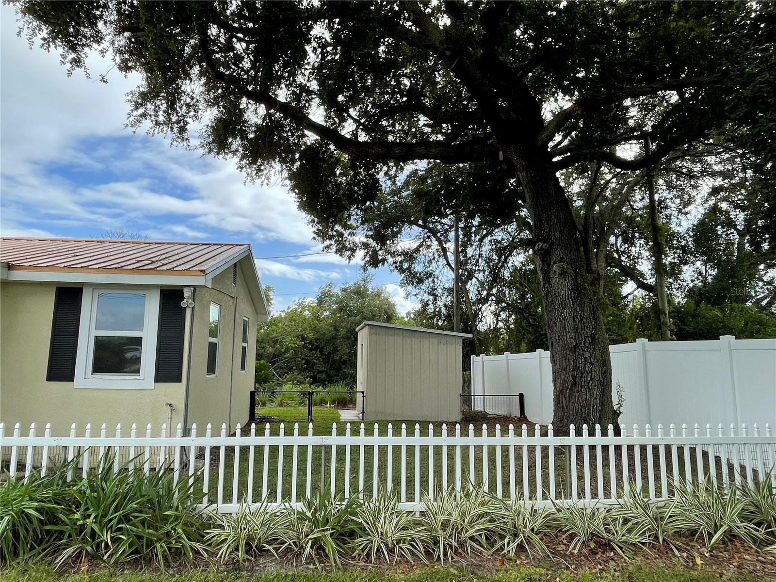 5830 Alligator Lake Shr W Property Photo 11