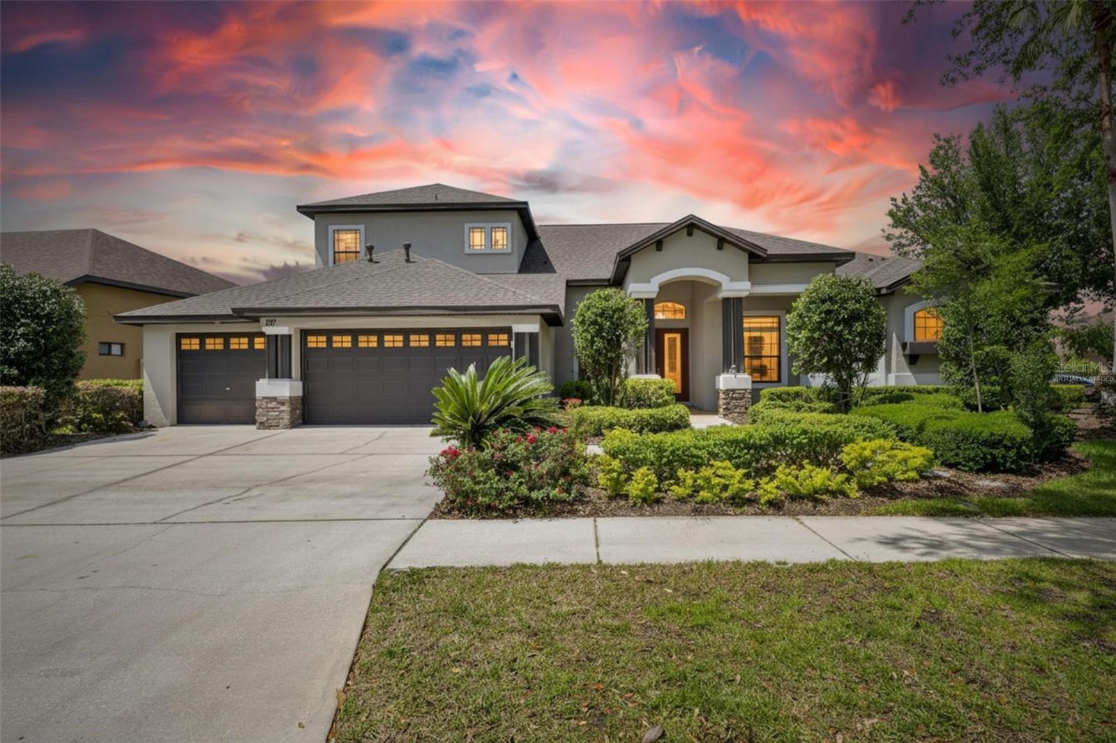 107 FALLING WATER DR