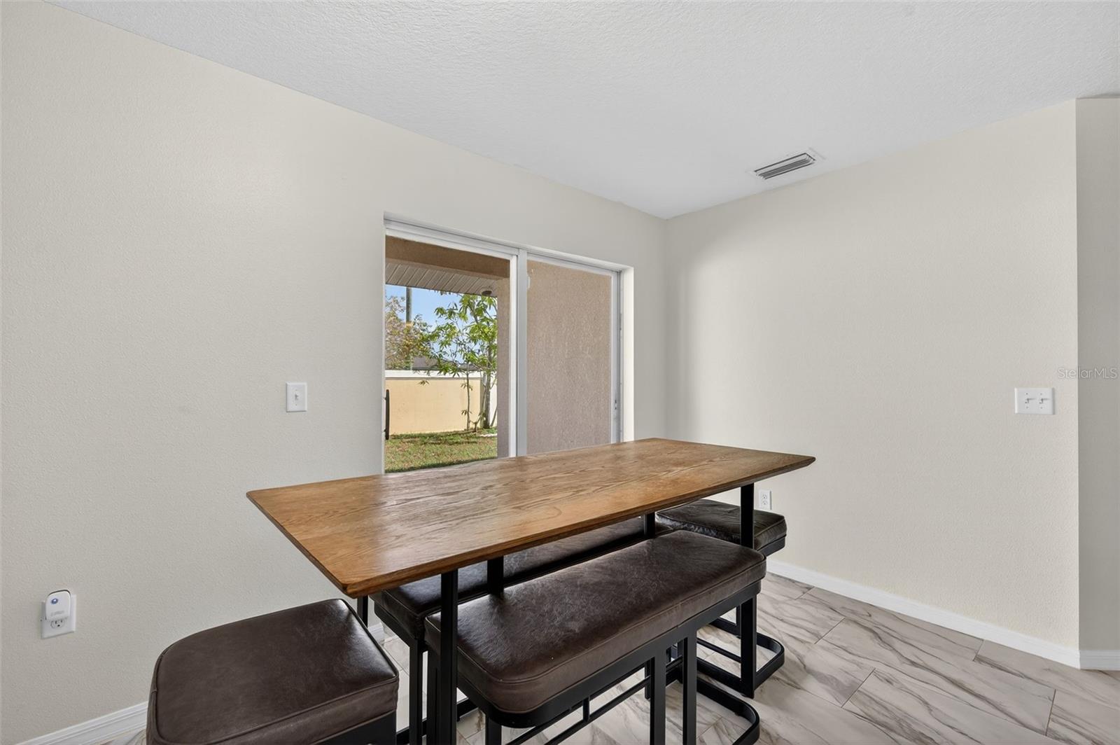 1426 Blossom Bayou Cir Property Photo 7