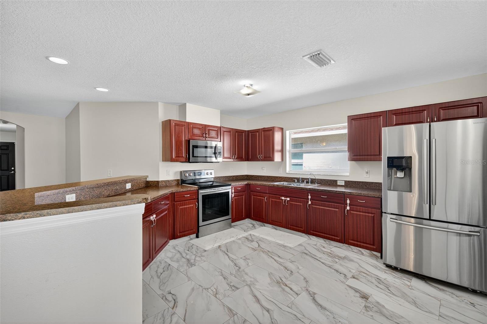 1426 Blossom Bayou Cir Property Photo 10