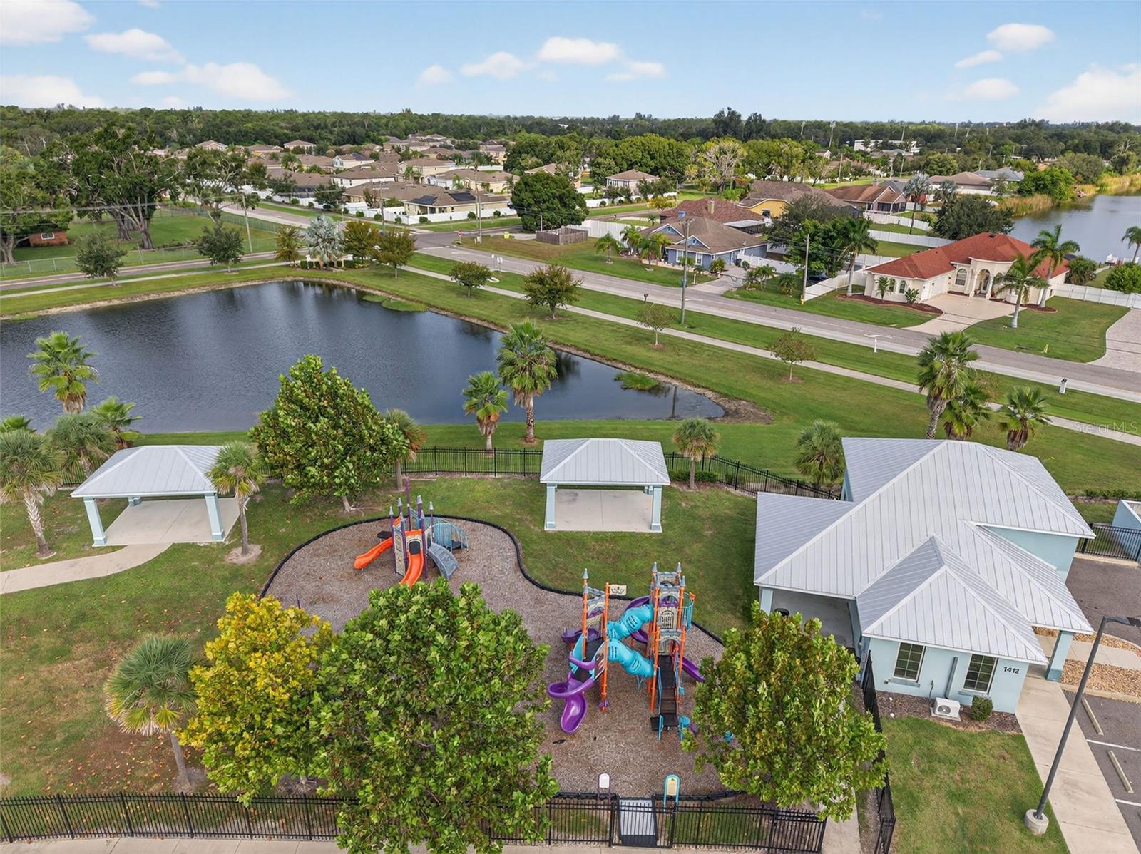 1426 Blossom Bayou Cir Property Photo 45