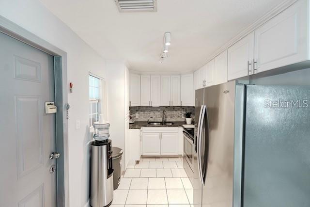 3916 W Broad St Property Photo 6