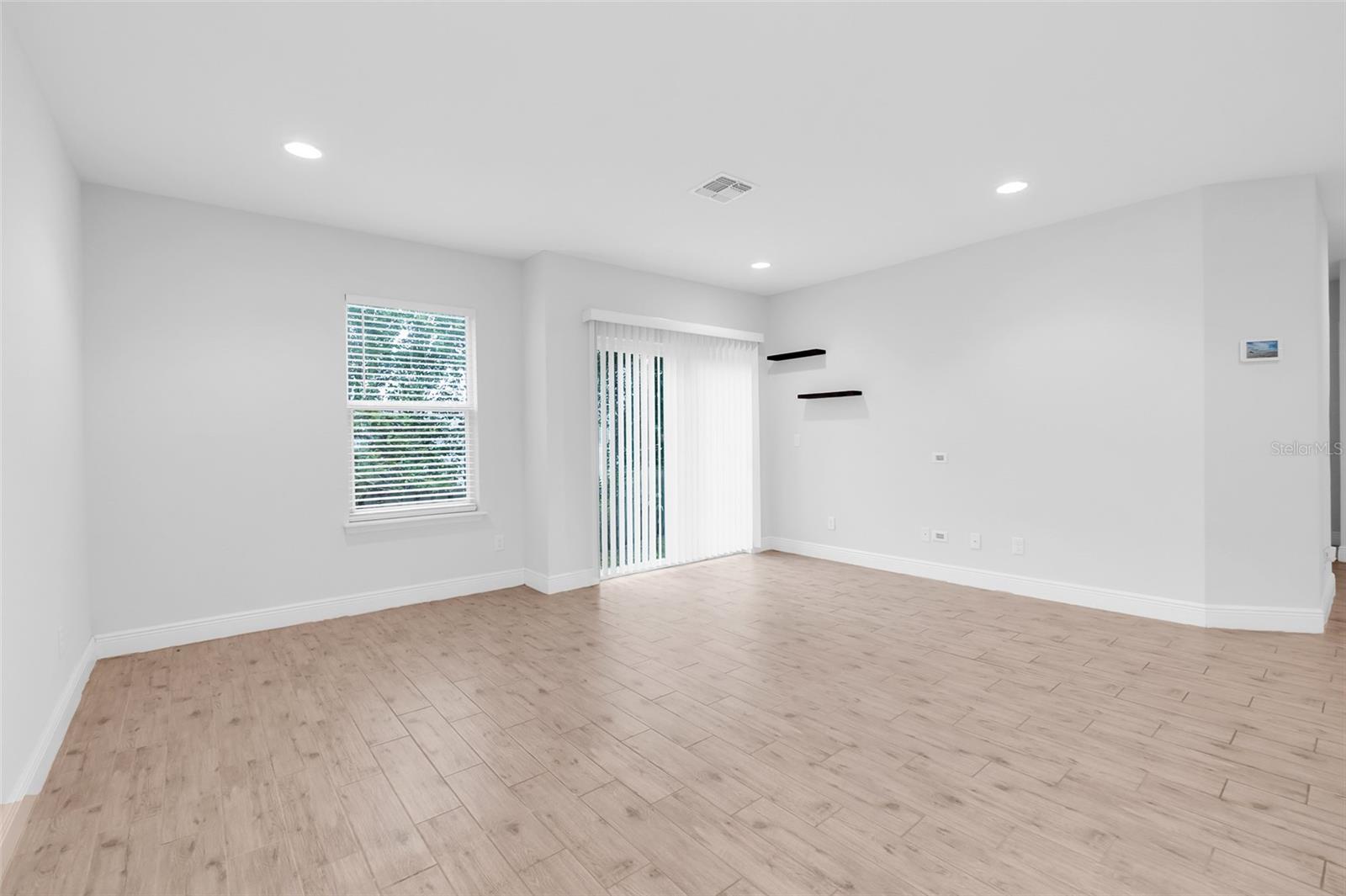 226 Haversham Rd Property Photo 6