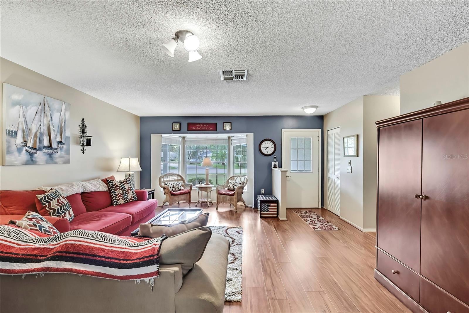 6517 Ocean Pines Ln Property Photo 5