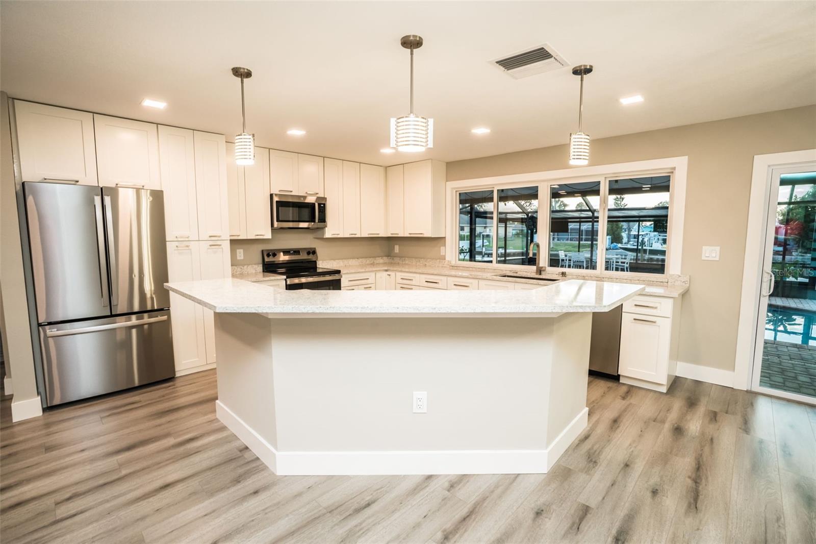 6312 Flamingo Dr Property Photo 8