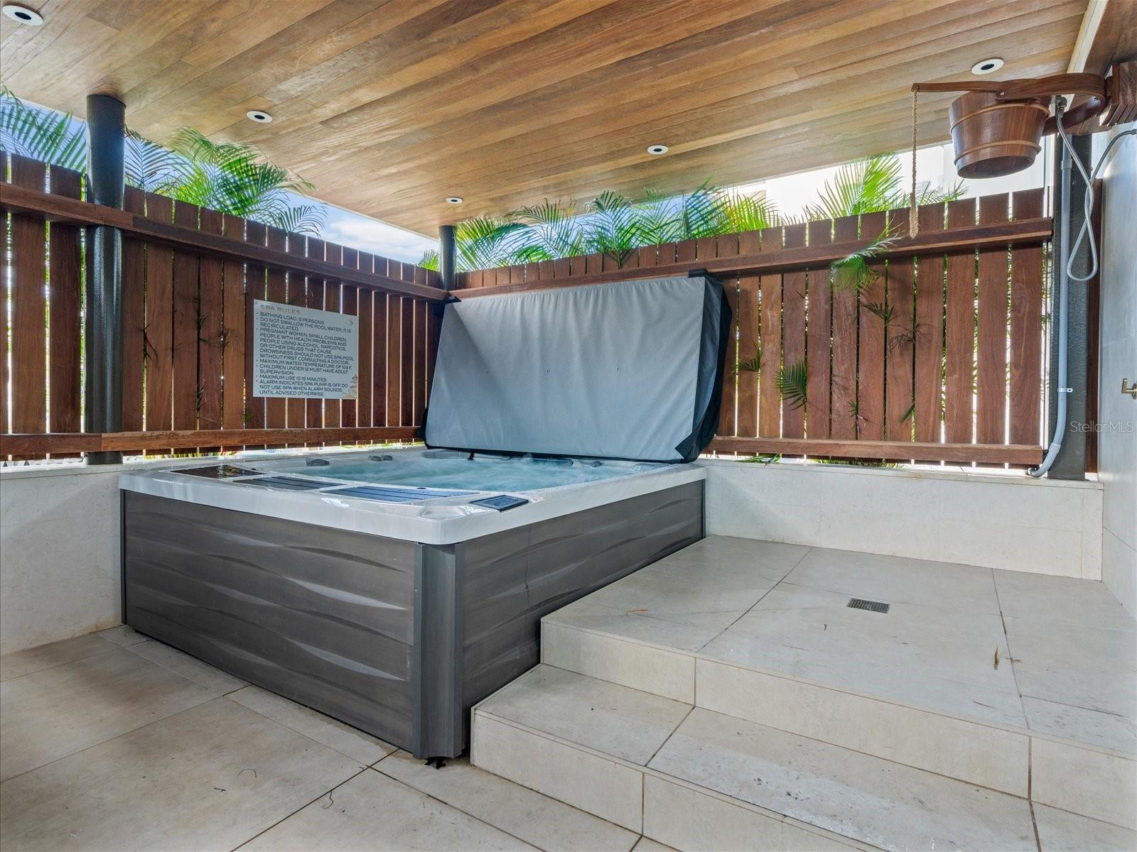 1020 Sunset Point Rd #511 Property Photo 40